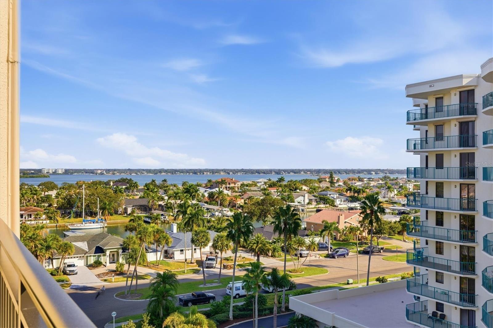 ISLAND WALK CONDO - Residential