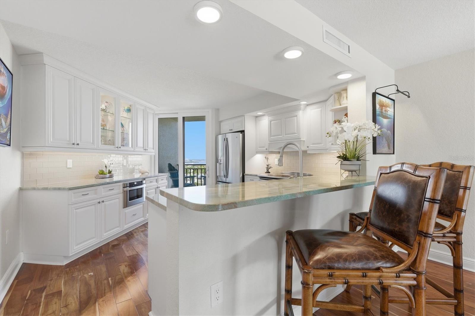 ISLAND WALK CONDO - Residential