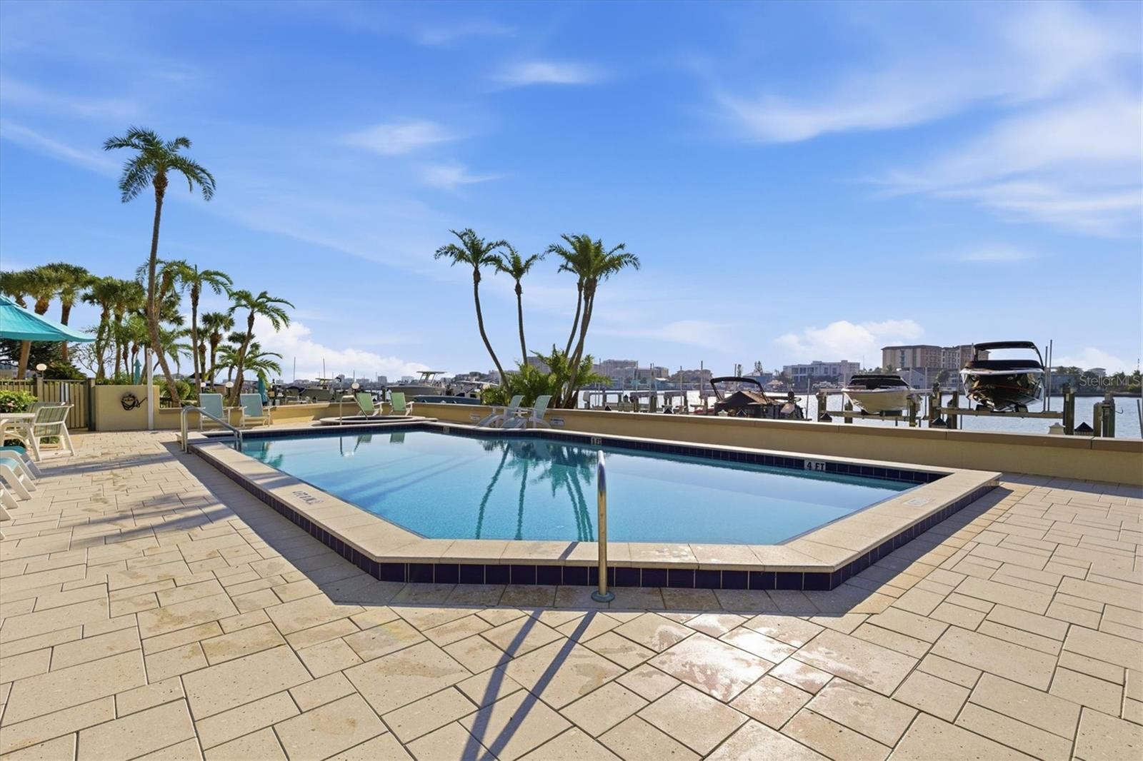 ISLAND WALK CONDO - Residential