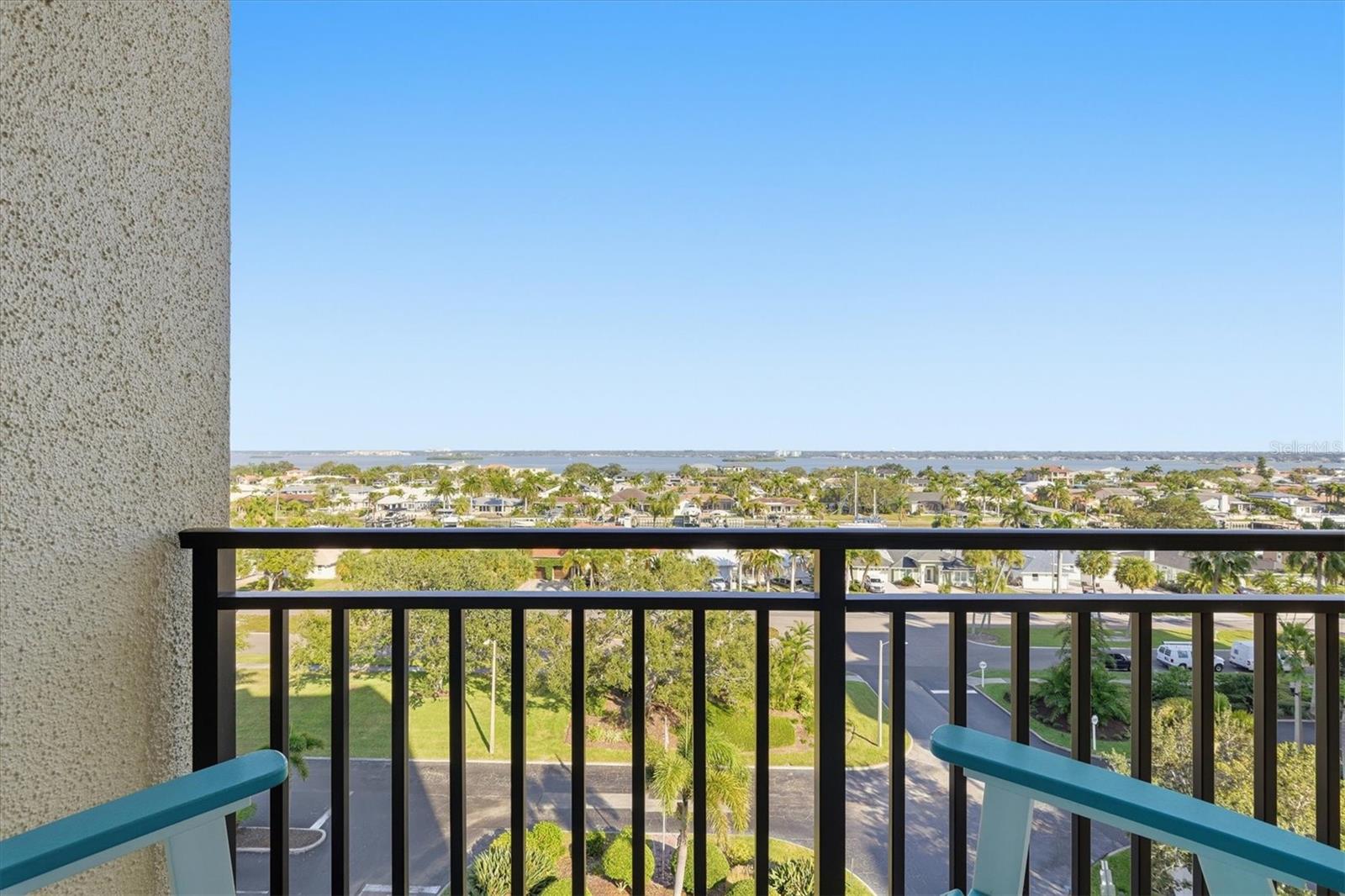 ISLAND WALK CONDO - Residential