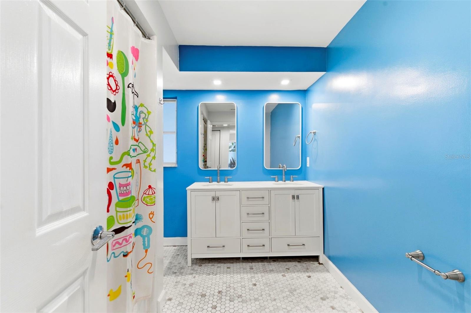 BROADWATER - Residential