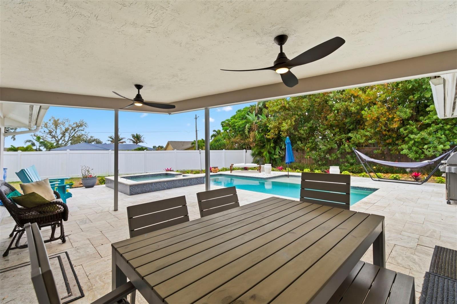 BROADWATER - Residential