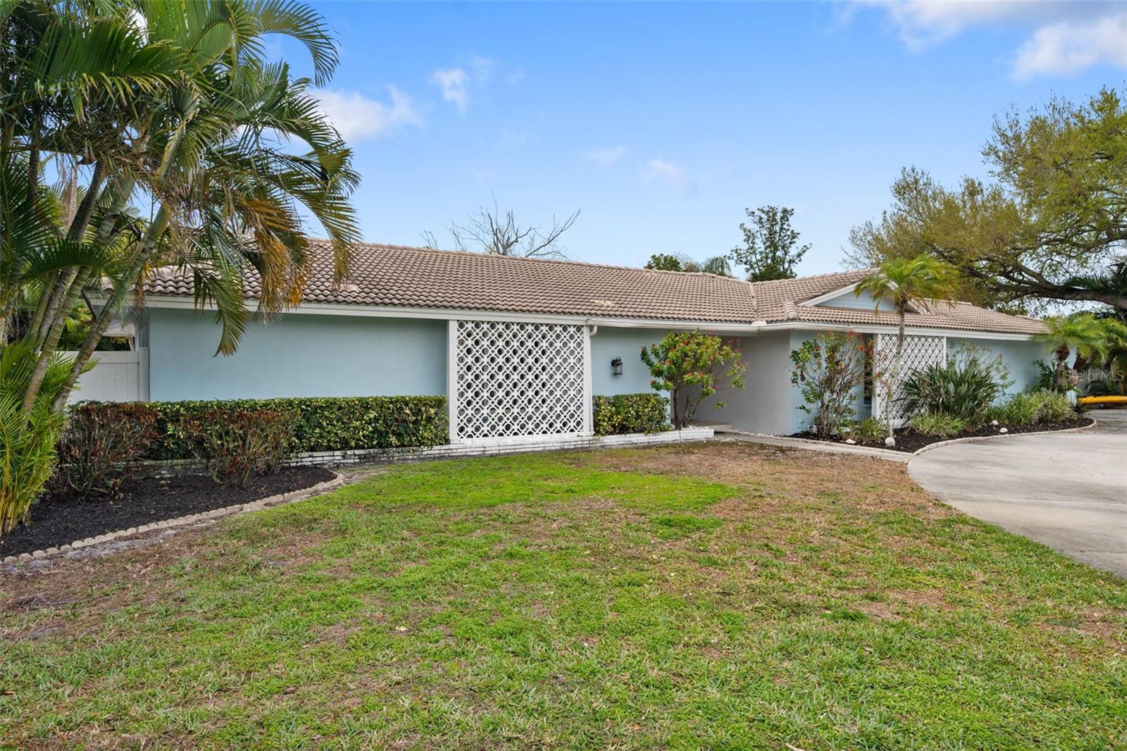 BROADWATER - Residential