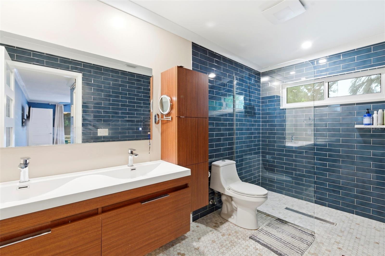 BROADWATER - Residential