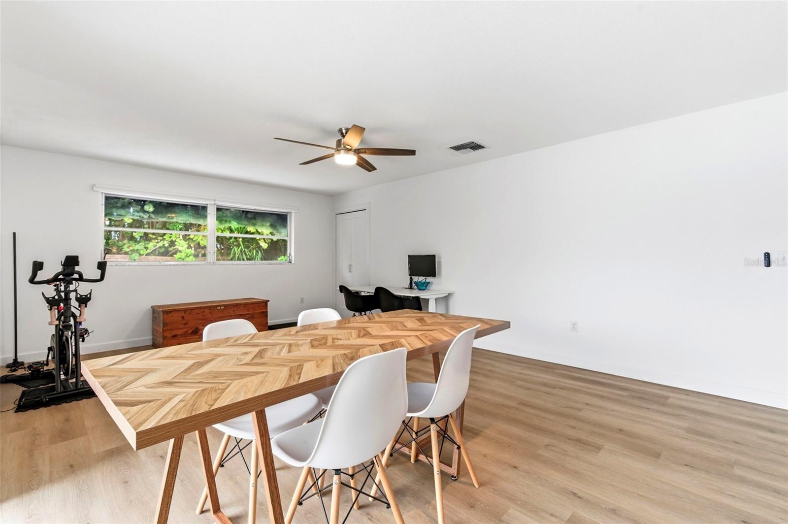 BROADWATER - Residential