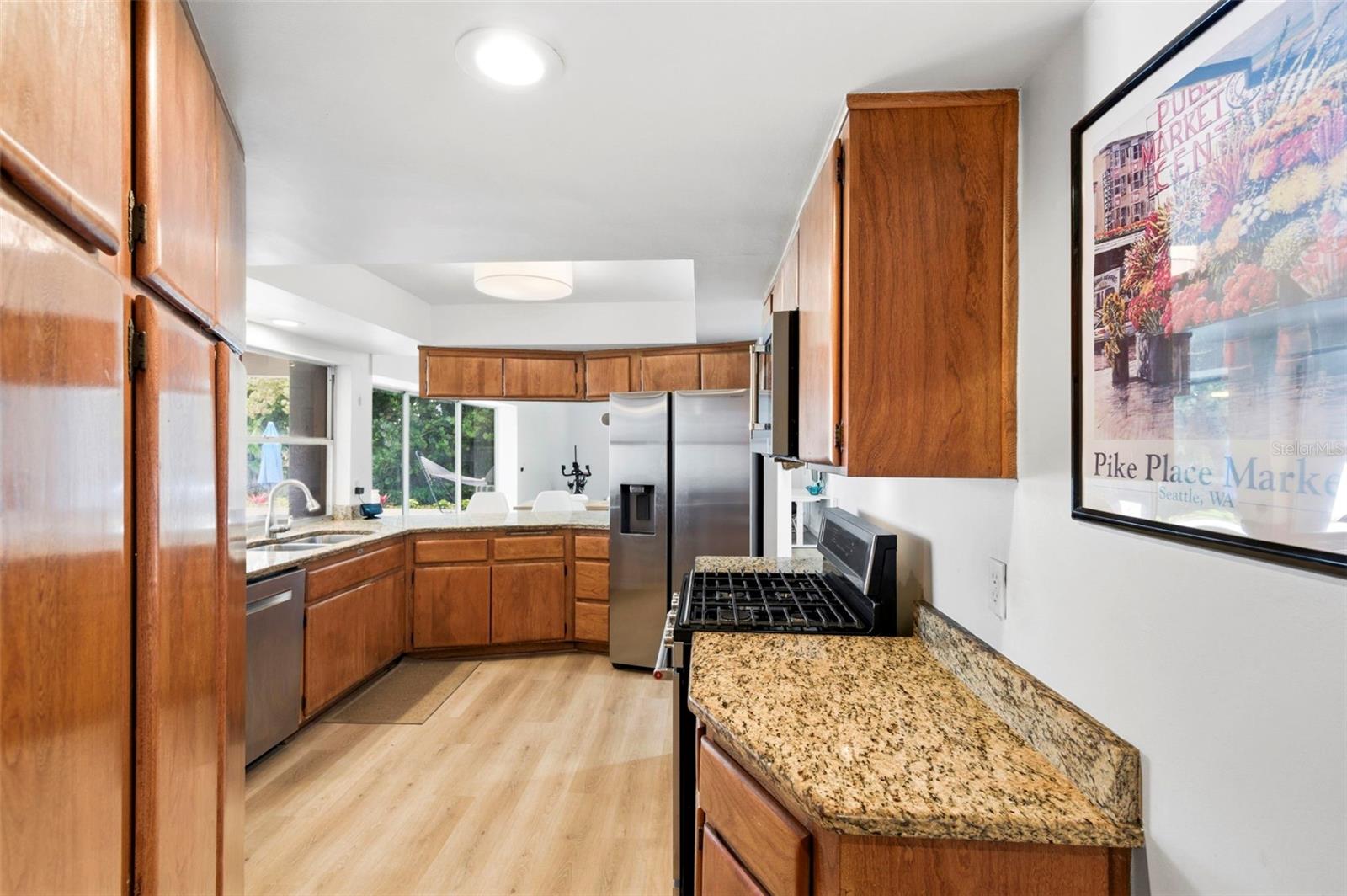 BROADWATER - Residential