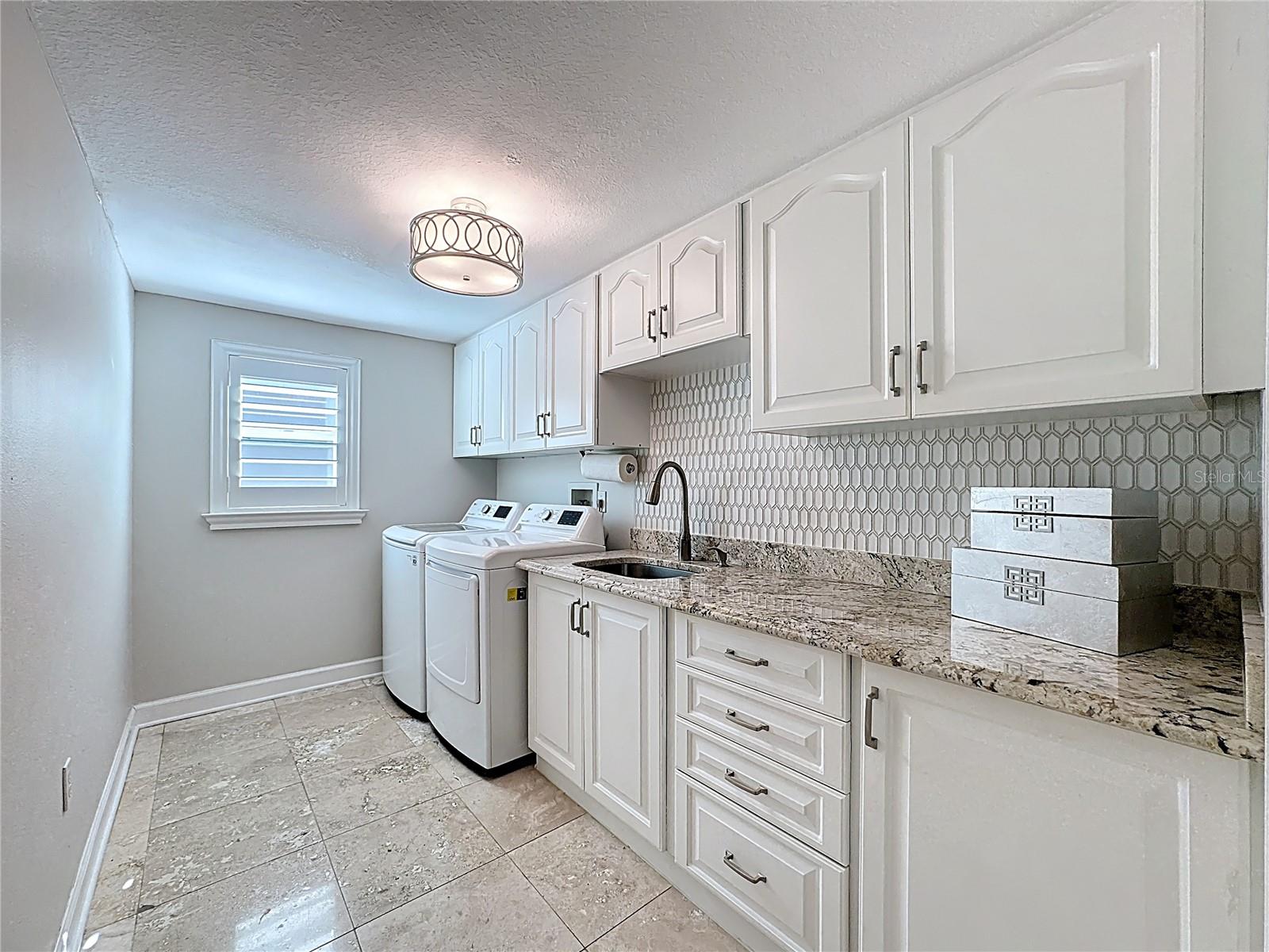 ANDALUCIA SUB - Residential