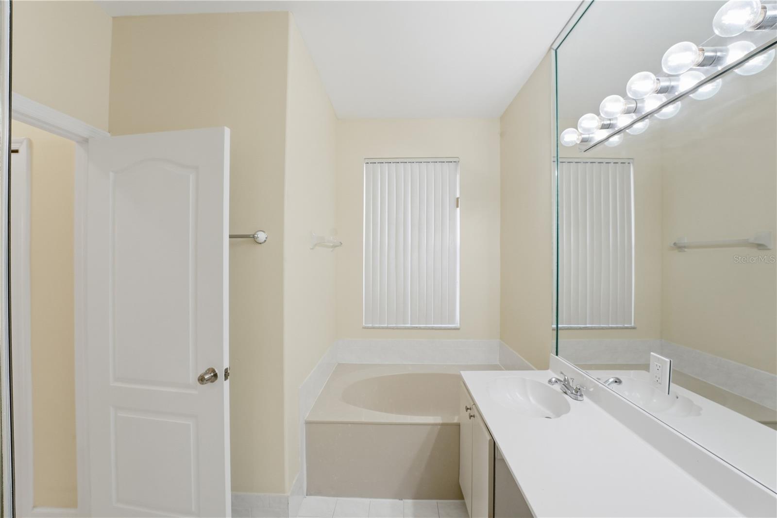 RIVIERA TRACE 1ST ADD - Residential