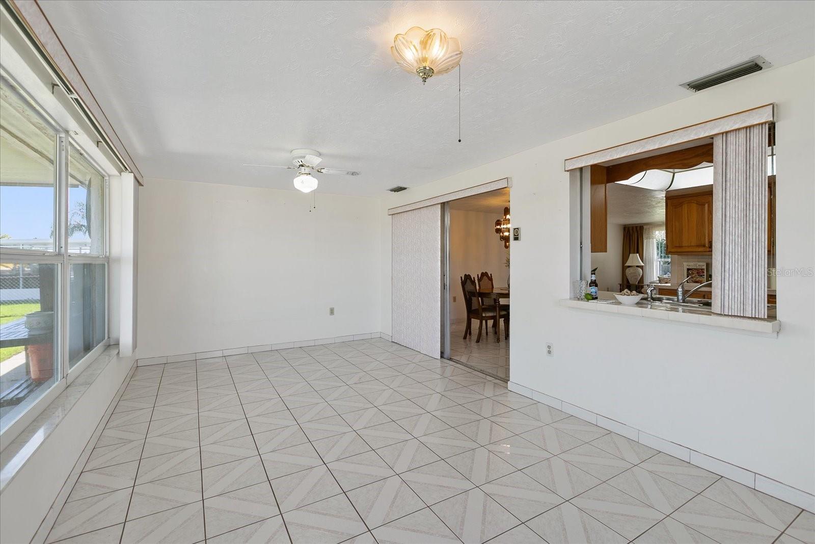 FLOR A MAR - Residential