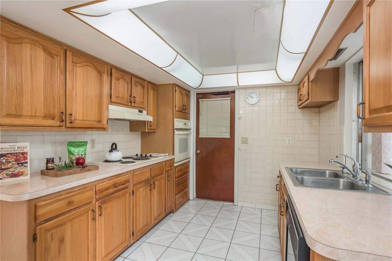 FLOR A MAR - Residential