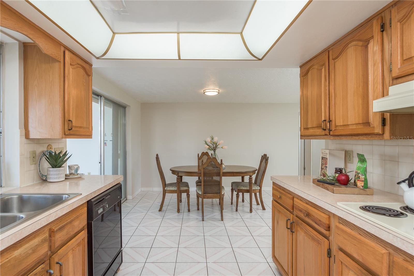 FLOR A MAR - Residential