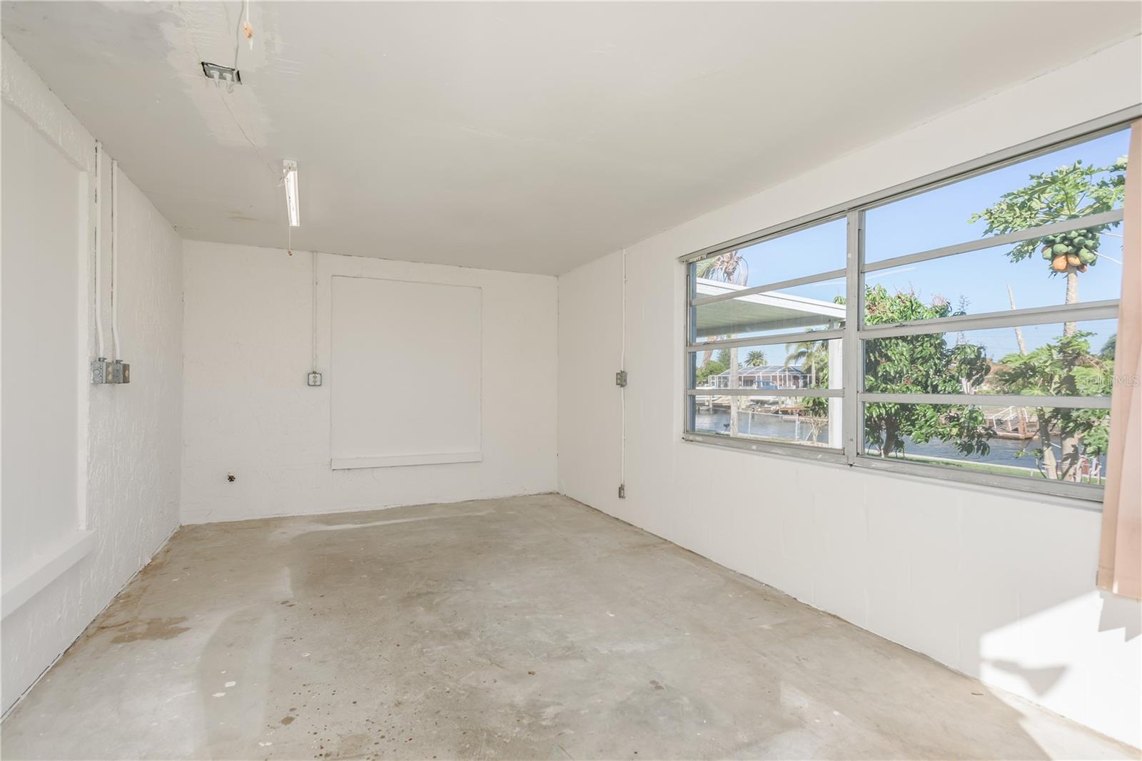 FLOR A MAR - Residential