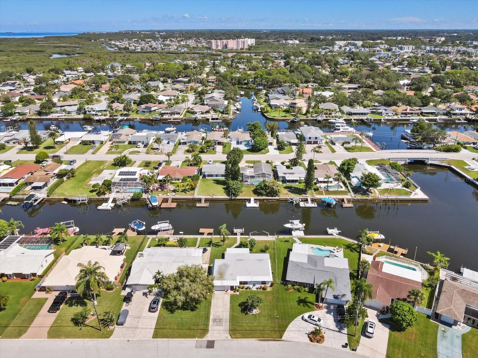 FLOR A MAR - Residential