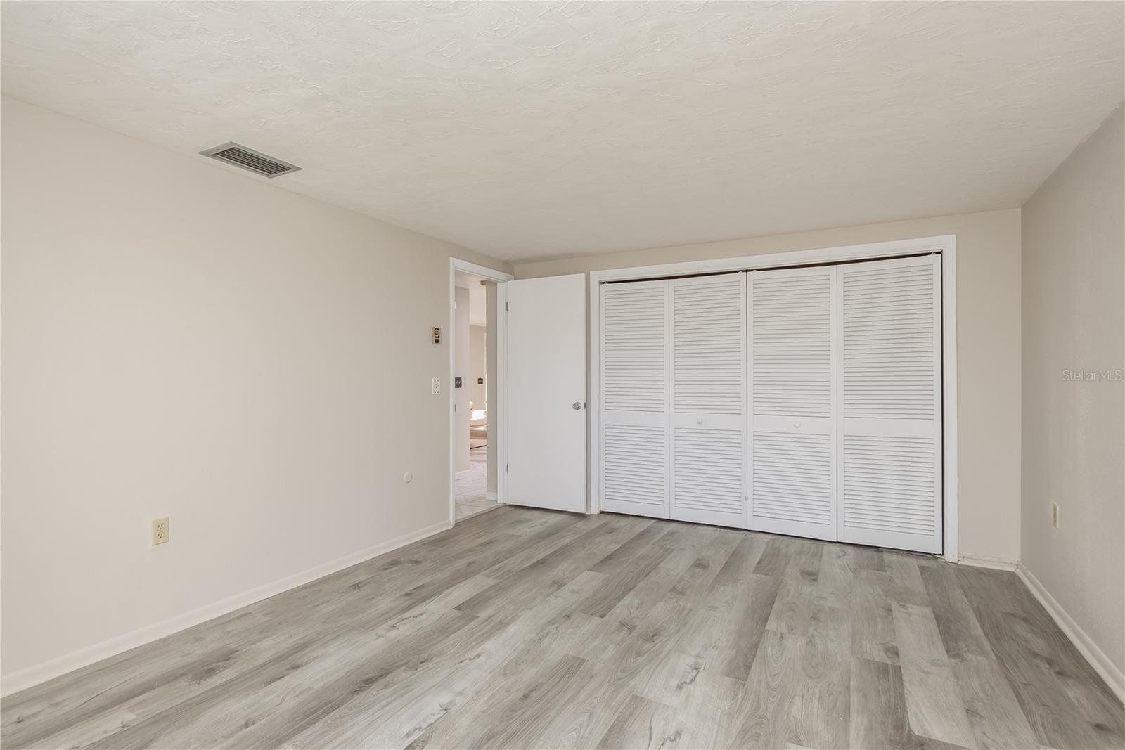 FLOR A MAR - Residential