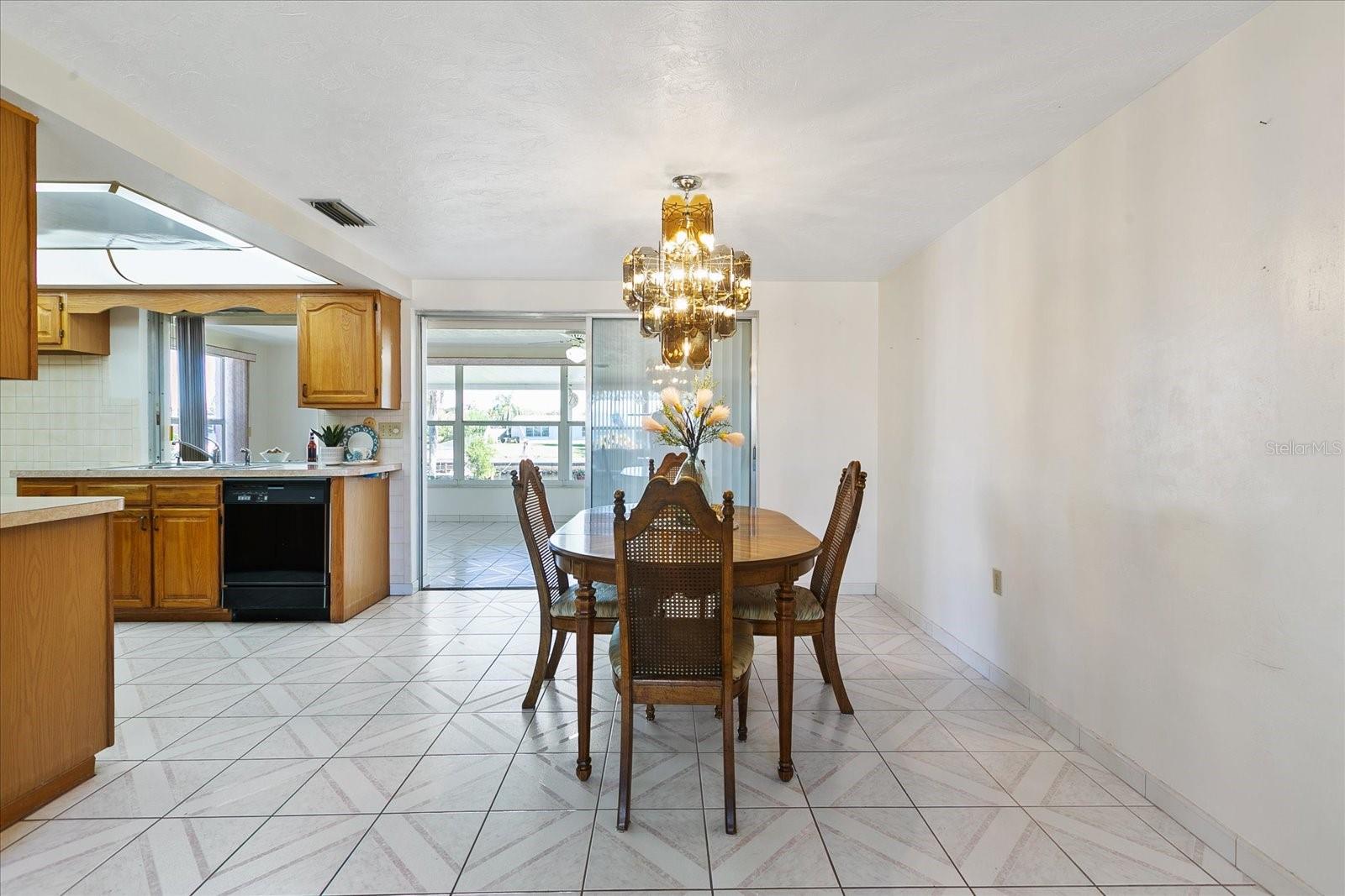 FLOR A MAR - Residential