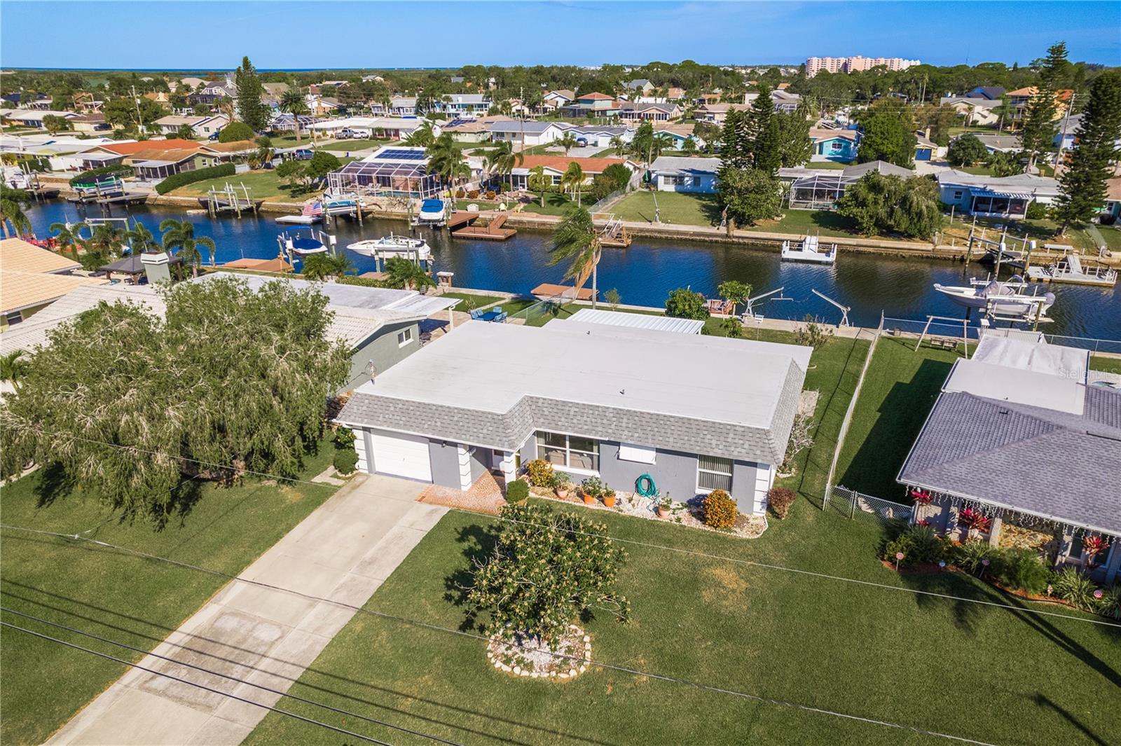 FLOR A MAR - Residential