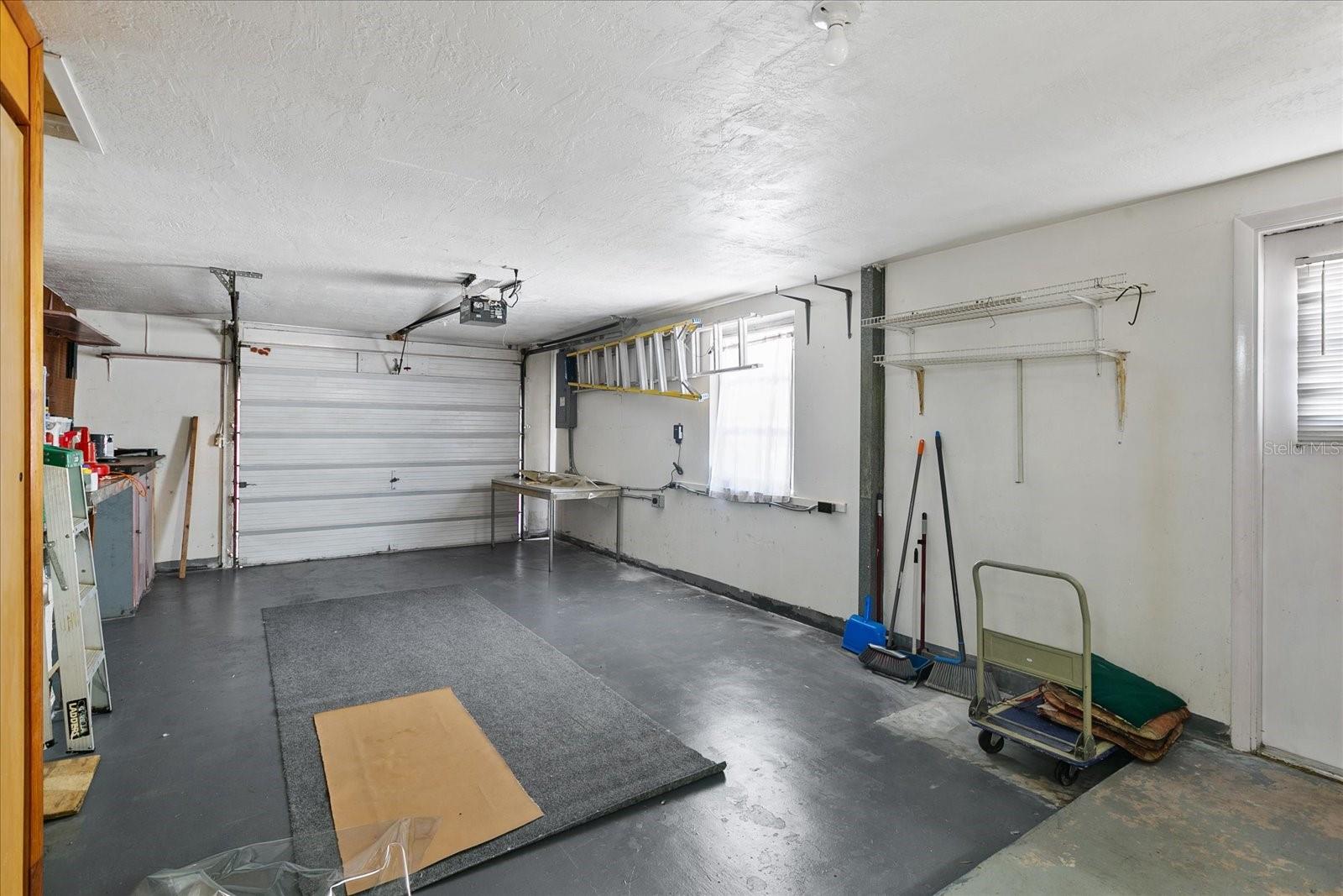 FLOR A MAR - Residential