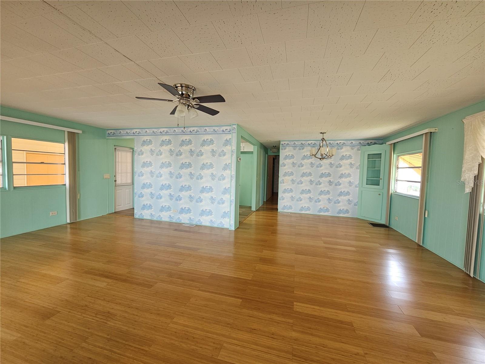 BAY ARISTOCRAT VILLAGE MOBILE HOME PARK UNREC - Residential