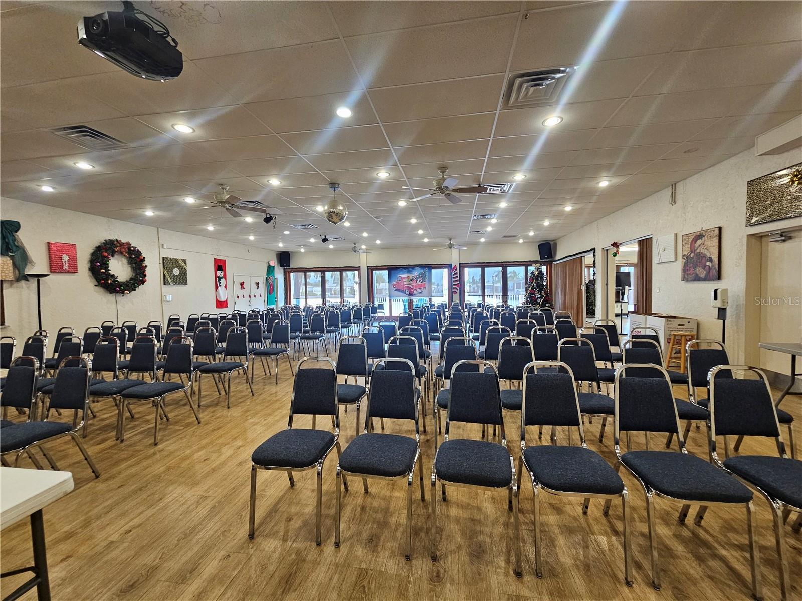 BAY ARISTOCRAT VILLAGE MOBILE HOME PARK UNREC - Residential