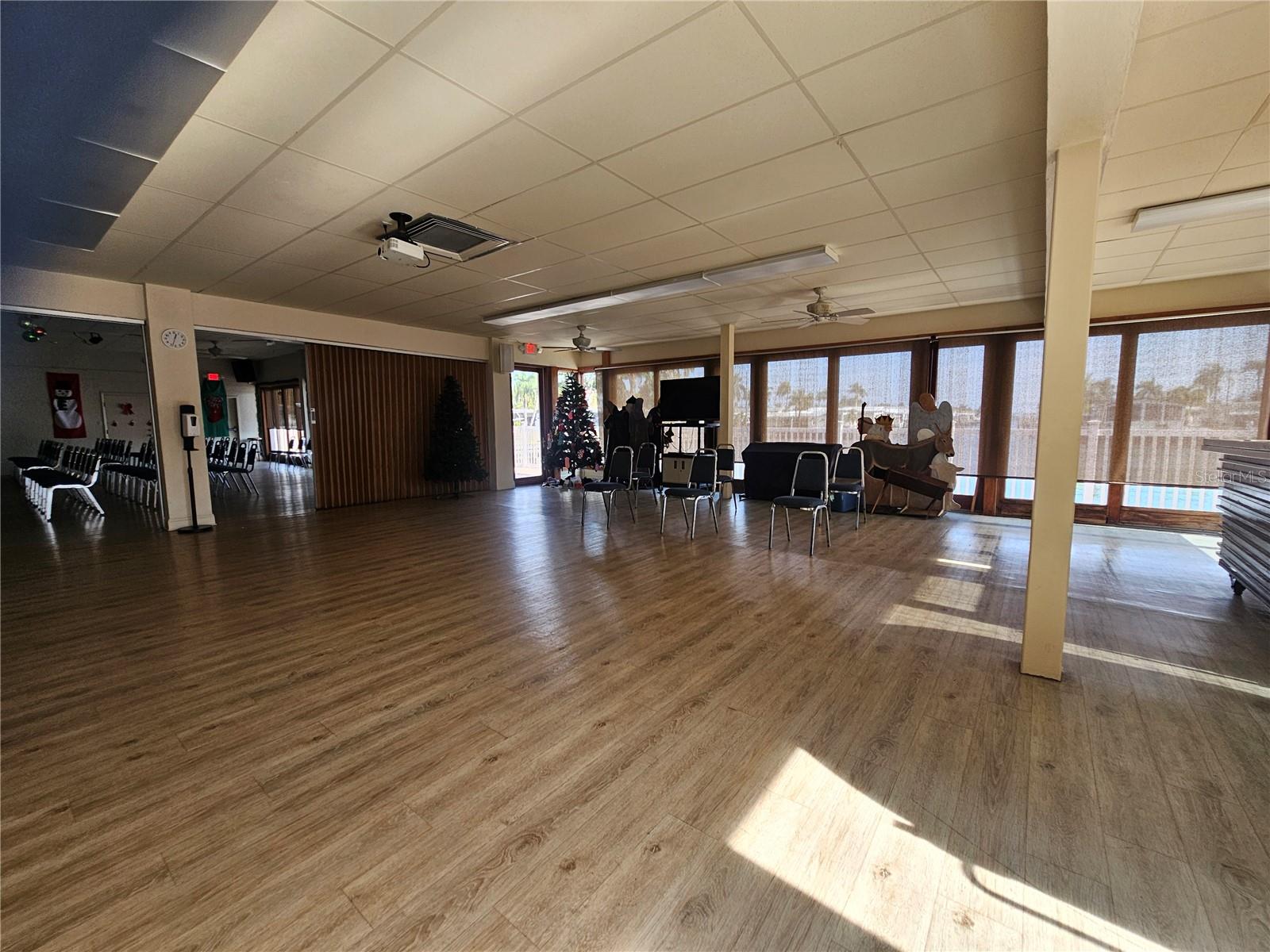 BAY ARISTOCRAT VILLAGE MOBILE HOME PARK UNREC - Residential