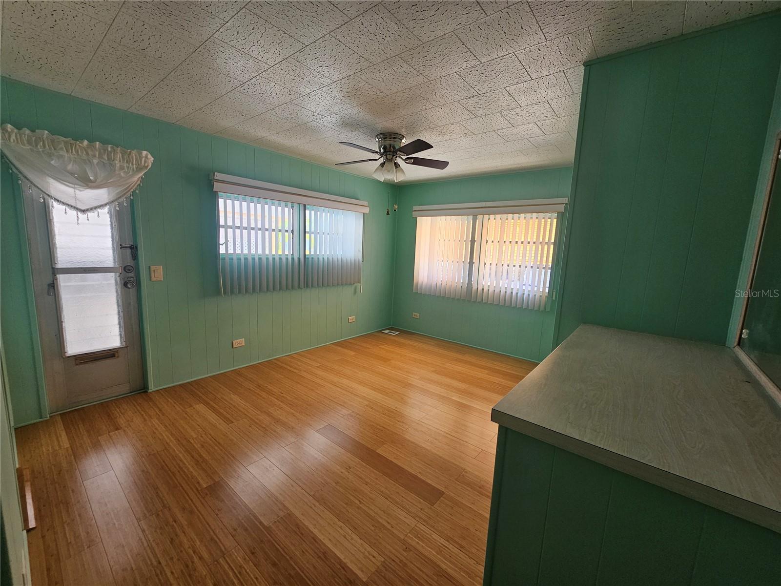 BAY ARISTOCRAT VILLAGE MOBILE HOME PARK UNREC - Residential