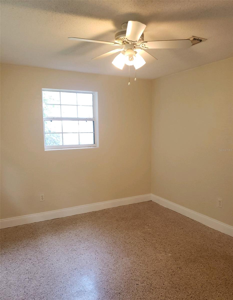 Edgewater Acres Unit 05 Resub - Residential Lease