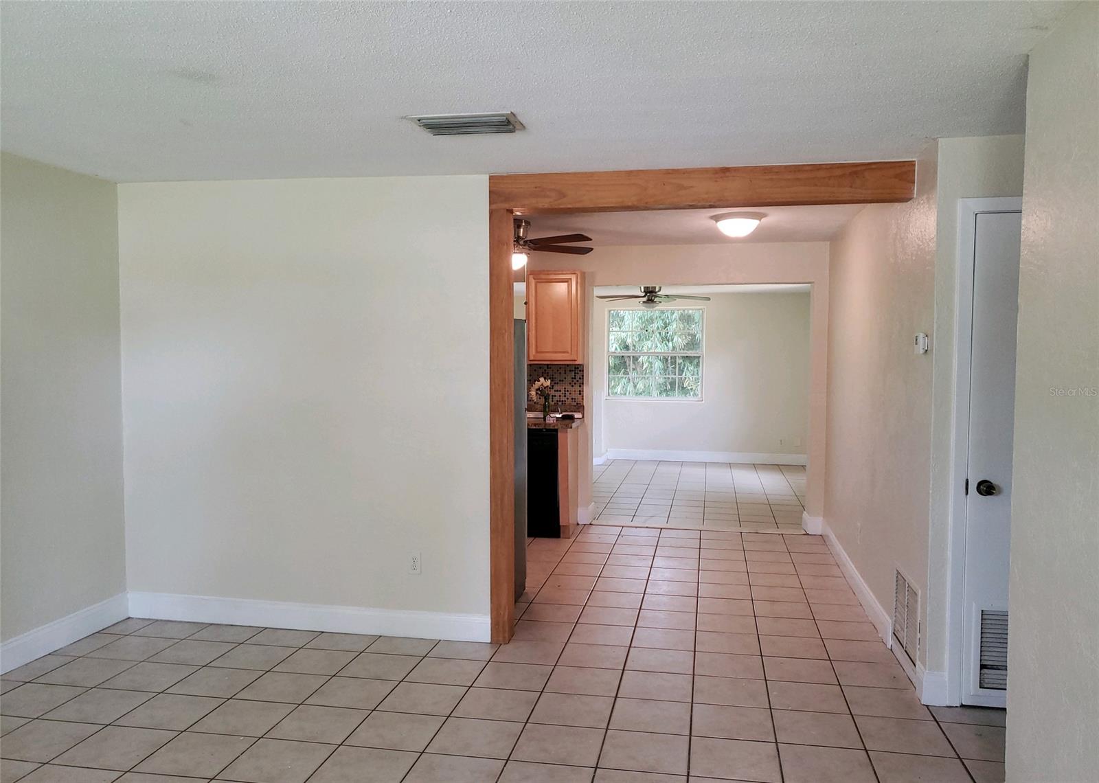 Edgewater Acres Unit 05 Resub - Residential Lease