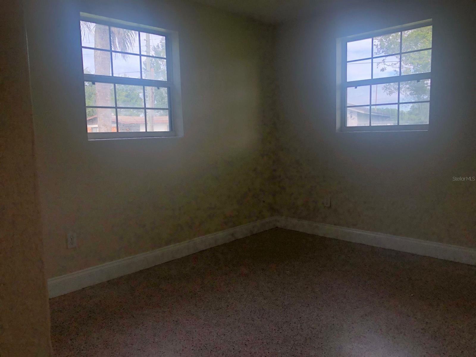 Edgewater Acres Unit 05 Resub - Residential Lease