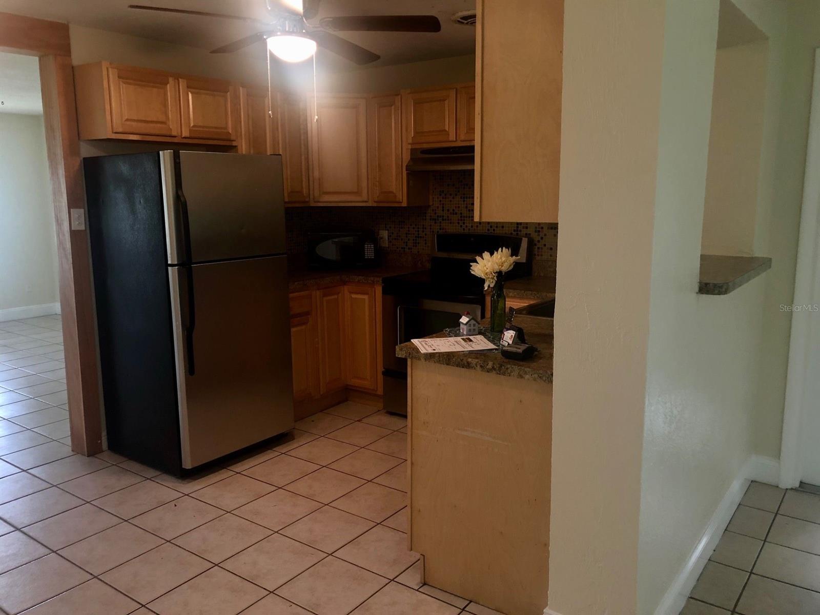 Edgewater Acres Unit 05 Resub - Residential Lease