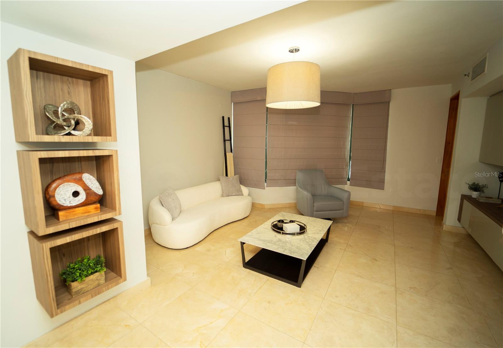 PUERTA DE TIERRA - Residential