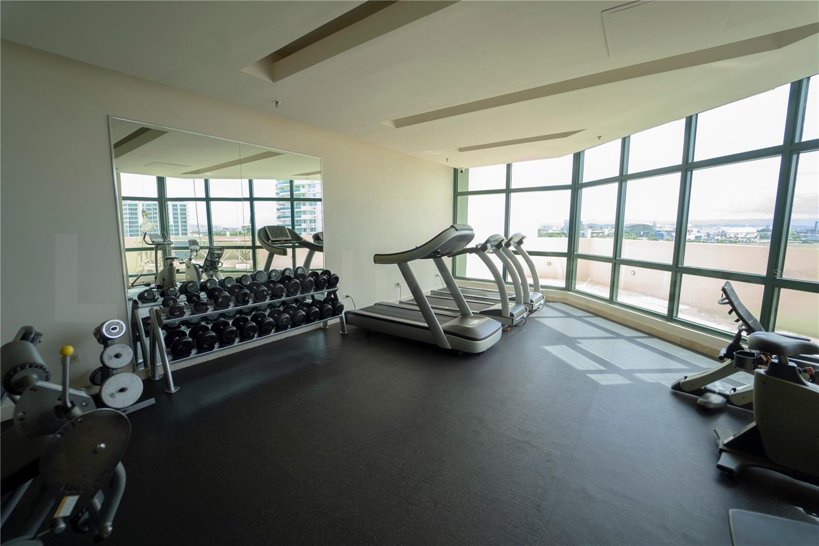 PUERTA DE TIERRA - Residential