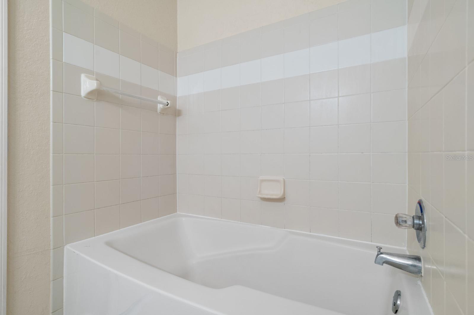 FOUNTAINS/METRO WEST - Residential