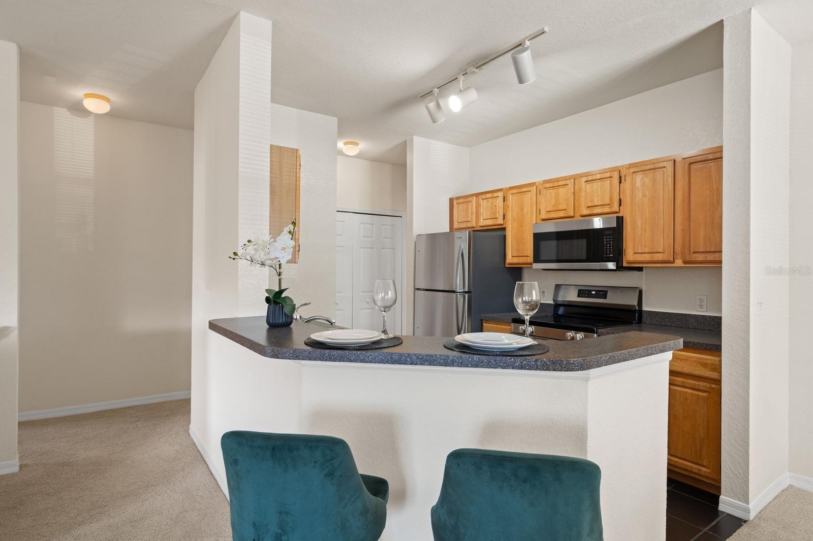 FOUNTAINS/METRO WEST - Residential