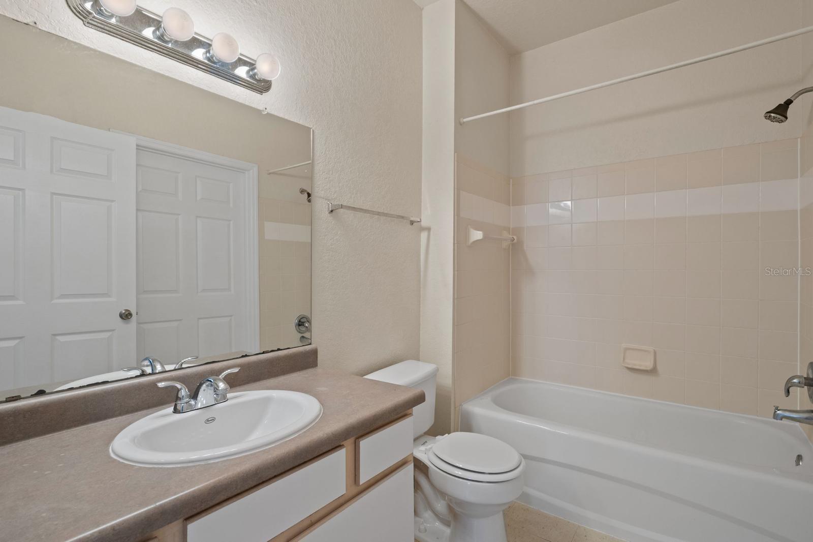 FOUNTAINS/METRO WEST - Residential