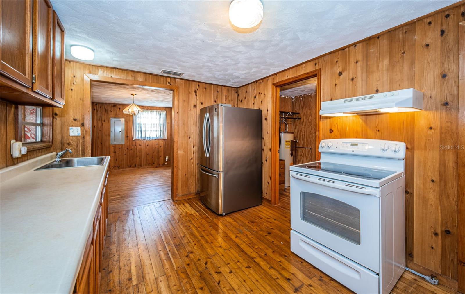 WEEKI WACHEE RIVER ESTATE - Residential