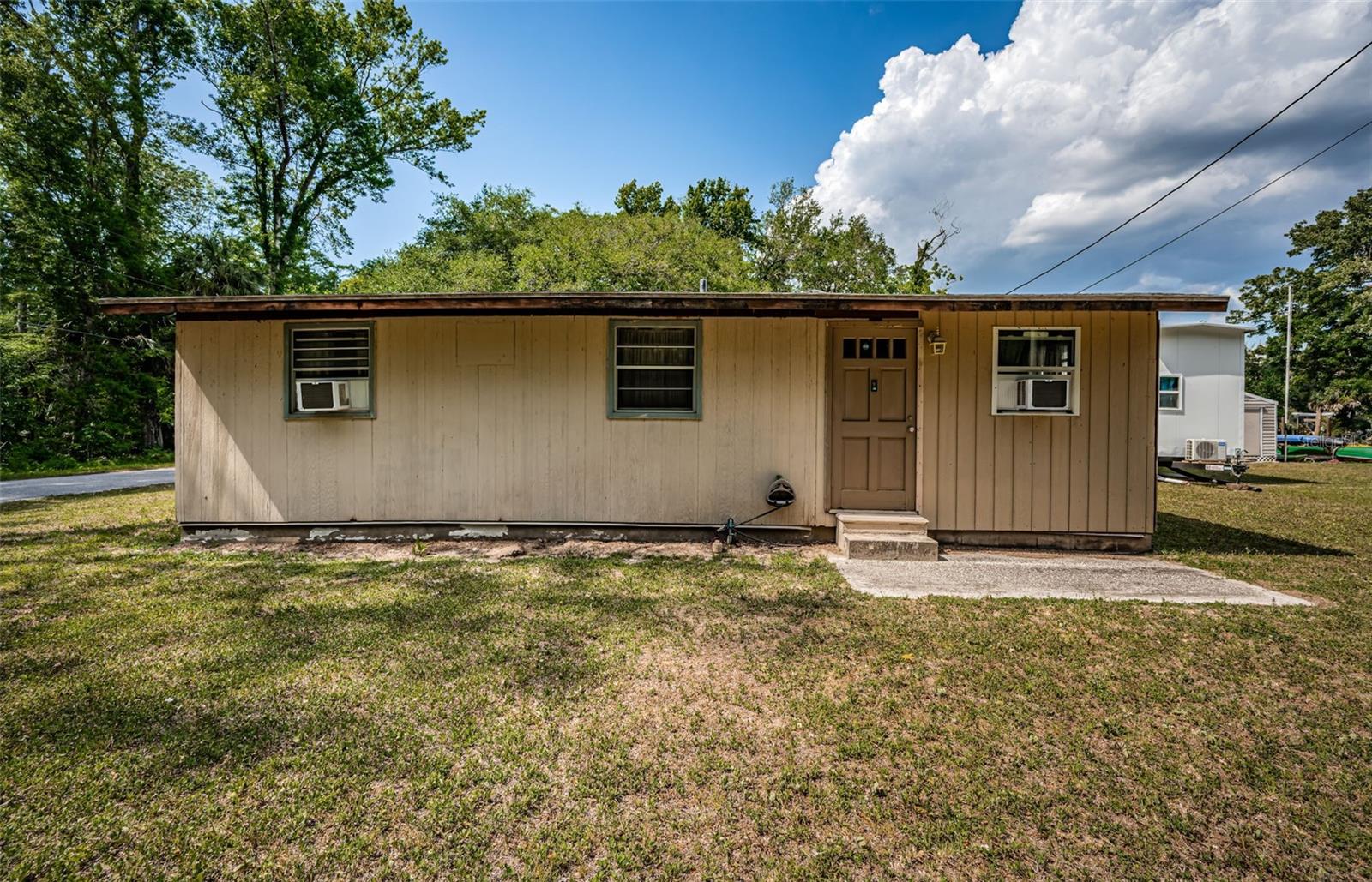 WEEKI WACHEE RIVER ESTATE - Residential