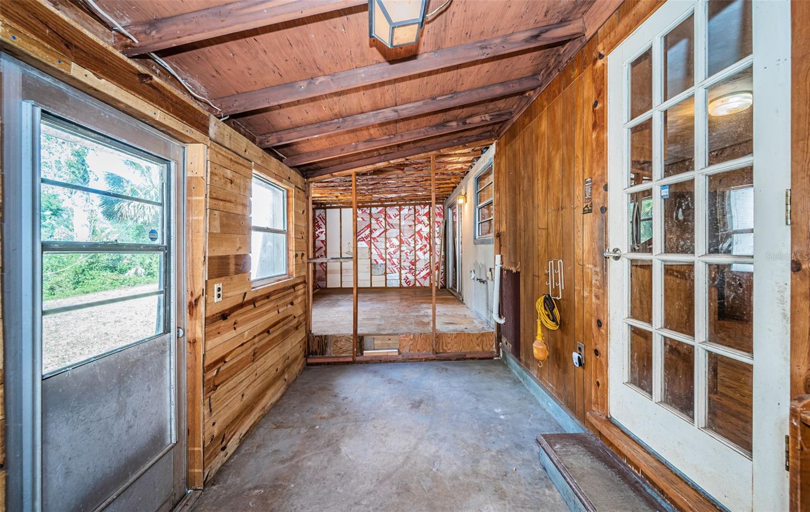 WEEKI WACHEE RIVER ESTATE - Residential