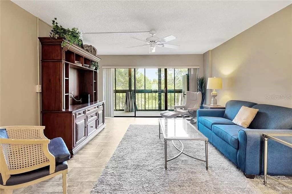 COVE CAY VILLAGE IV - Residential Lease