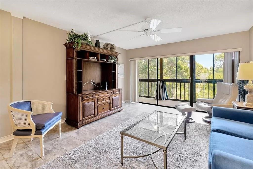 COVE CAY VILLAGE IV - Residential Lease