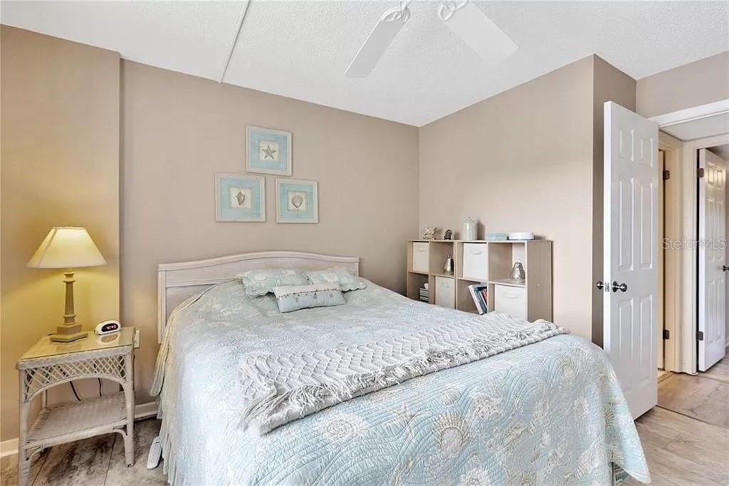 COVE CAY VILLAGE IV - Residential Lease