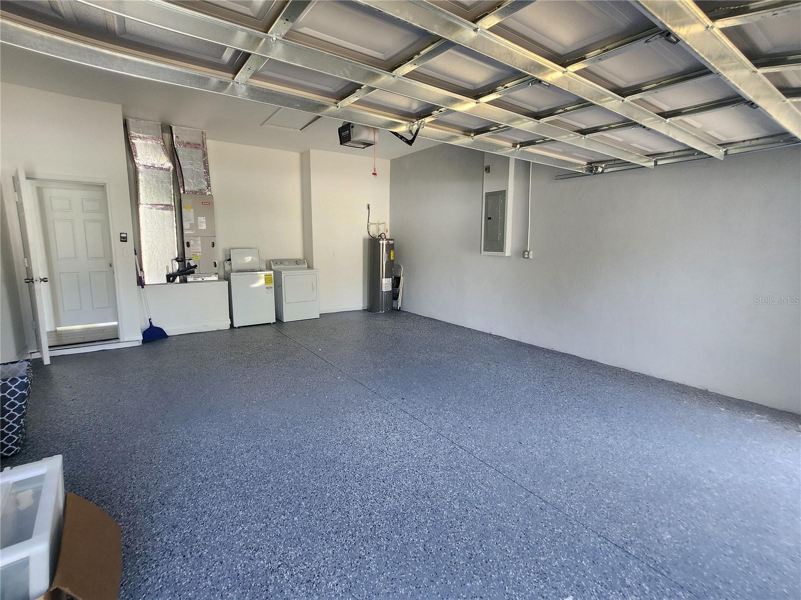 SILVER SPGS SHORES UN 18 - Residential