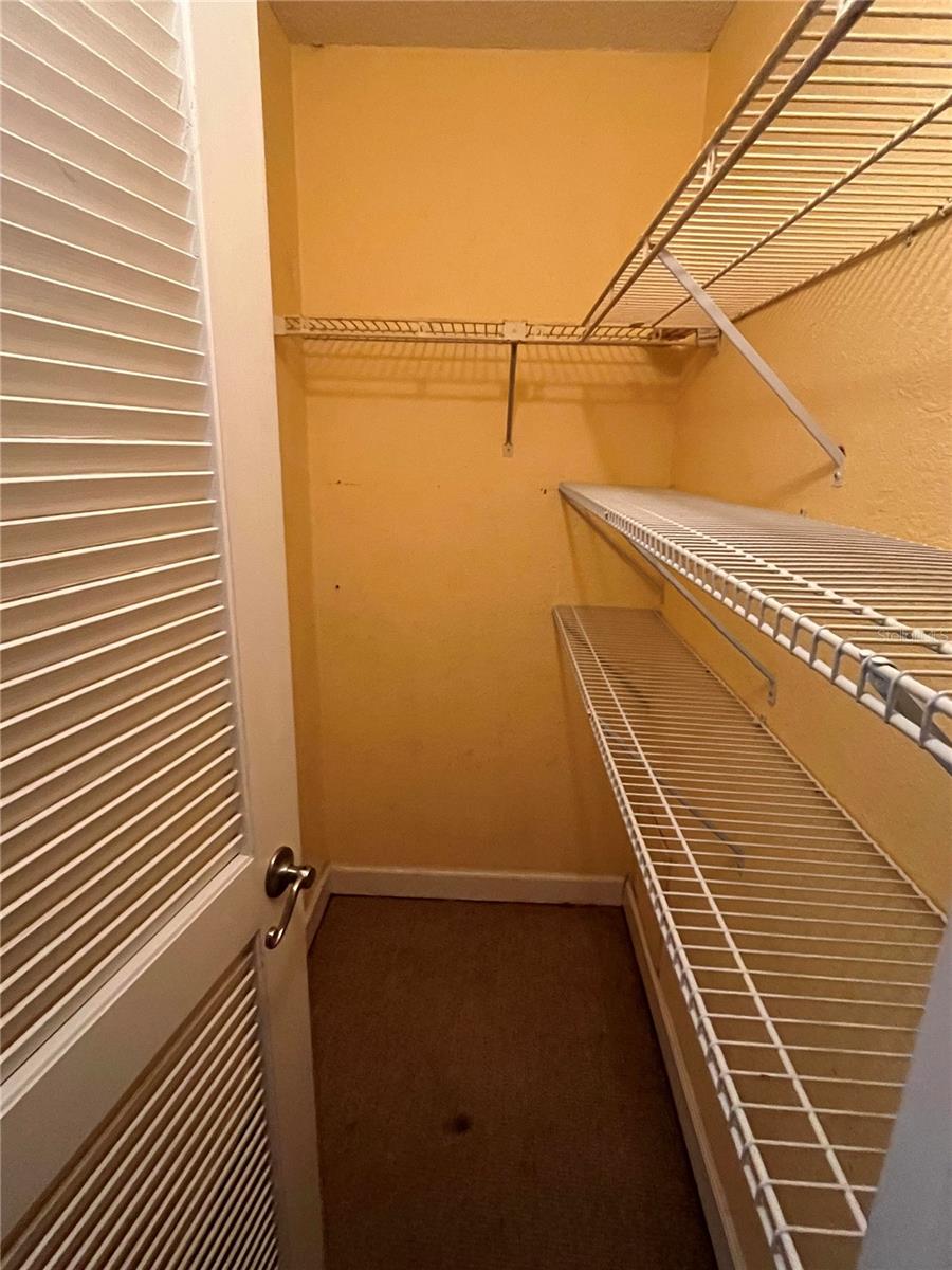 SARASOTA PALMS - Residential Lease