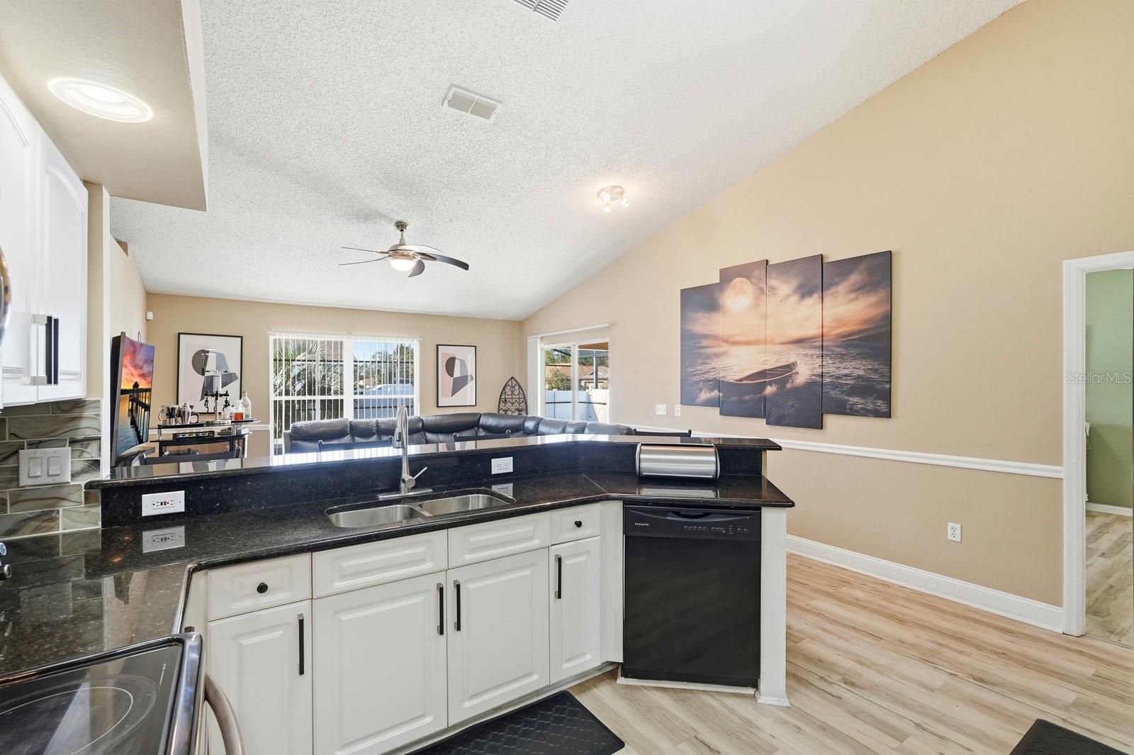 DELTONA LAKES UN 68 - Residential
