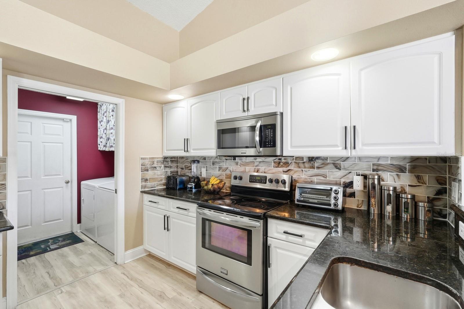 DELTONA LAKES UN 68 - Residential