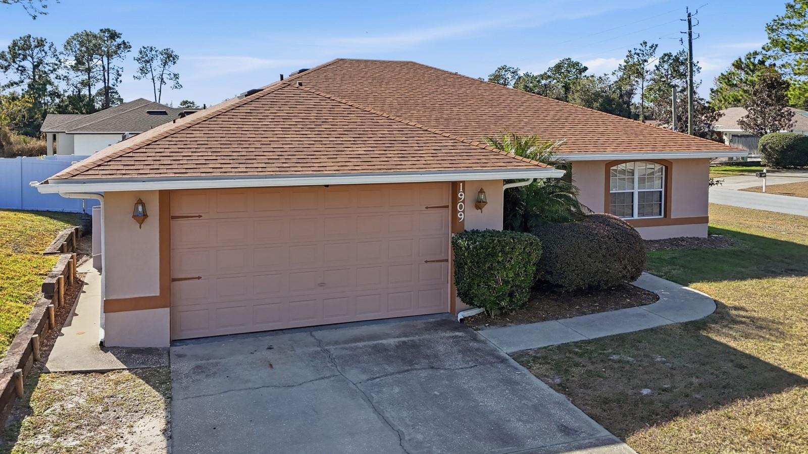 DELTONA LAKES UN 68 - Residential