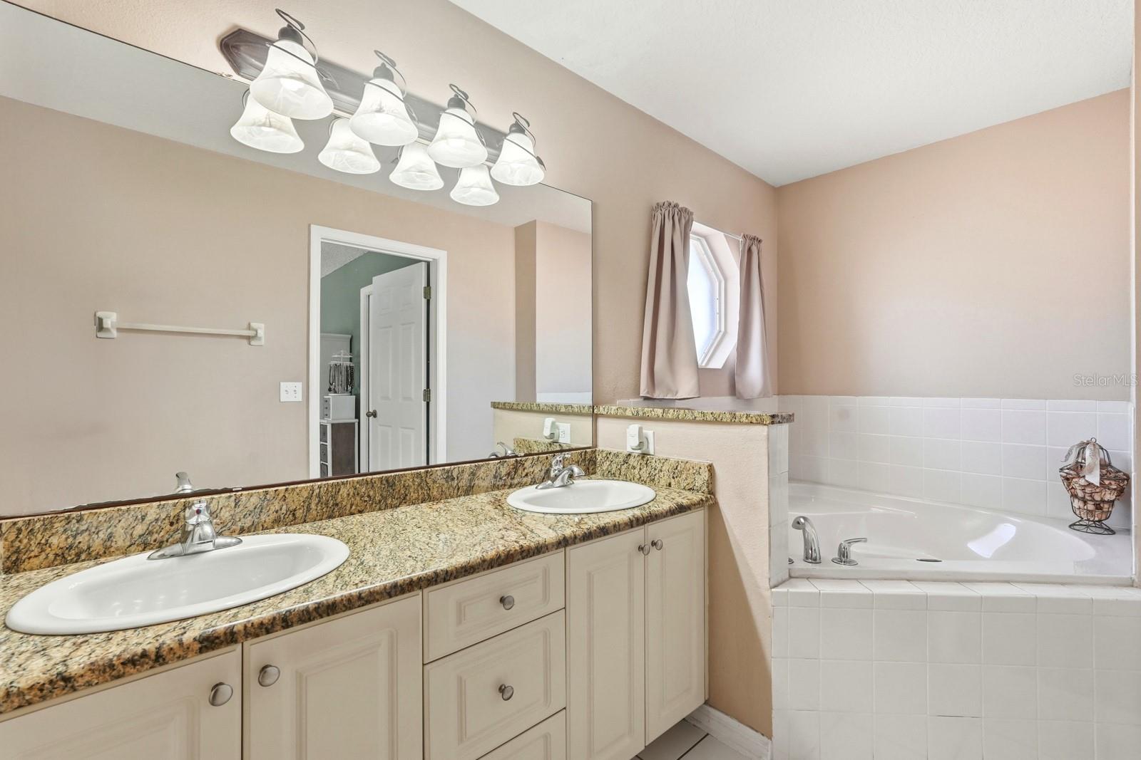 DELTONA LAKES UN 68 - Residential