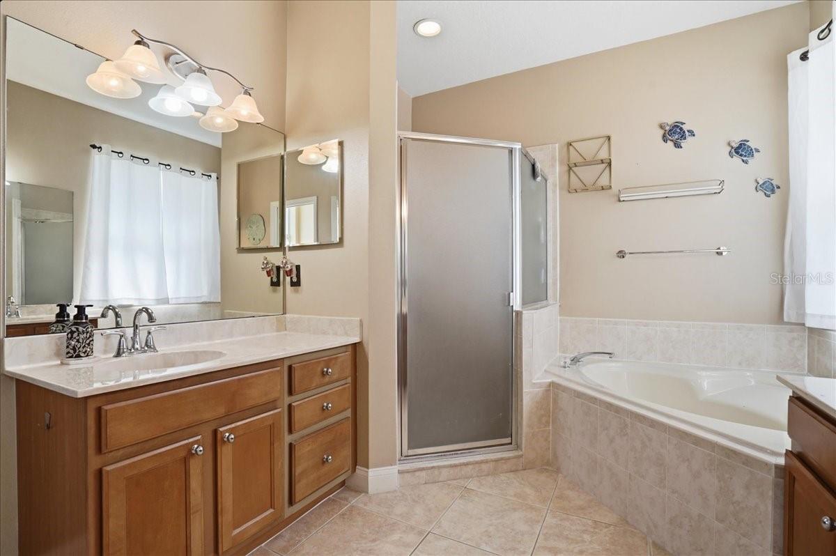 KINGSFIELD LAKES PH 1 - Residential