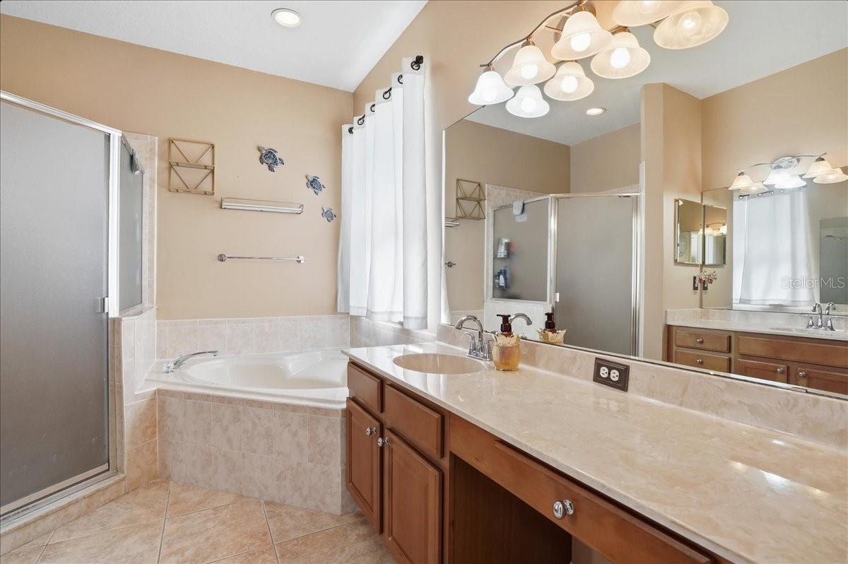 KINGSFIELD LAKES PH 1 - Residential