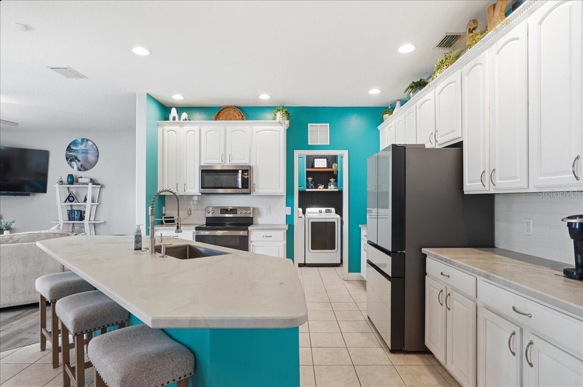 KINGSFIELD LAKES PH 1 - Residential