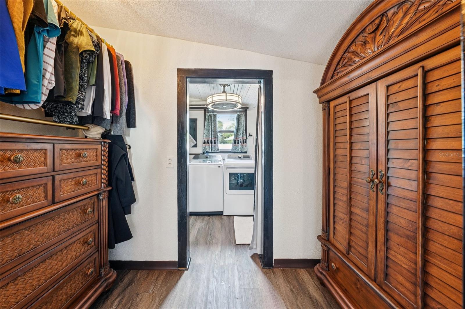 GORSUCH & HUTCHINSON 2 - Residential